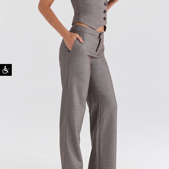 MISTRESS ROCKS SUIT - Picture 4 of 7